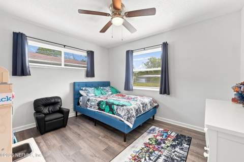 2704 Devonwood Road, Jacksonville FL - photo 11 of 28