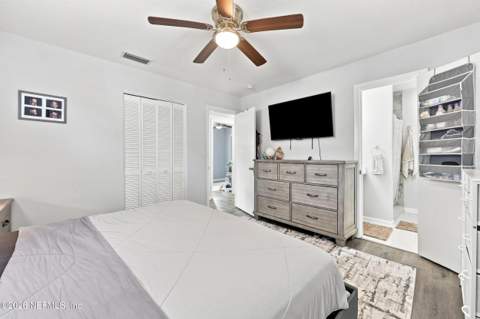 2704 Devonwood Road, Jacksonville FL - photo 12 of 28