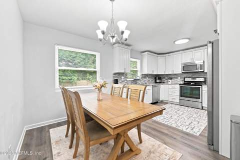 2704 Devonwood Road, Jacksonville FL - photo 18 of 28
