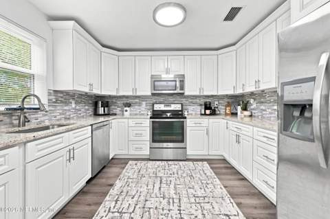 2704 Devonwood Road, Jacksonville FL - photo 19 of 28