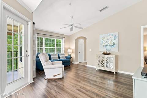 7800 Point Meadows Drive #332, Jacksonville FL - photo 12 of 76