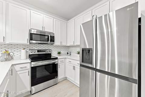 1673 Pacifico Way, Jacksonville FL - photo 10 of 45