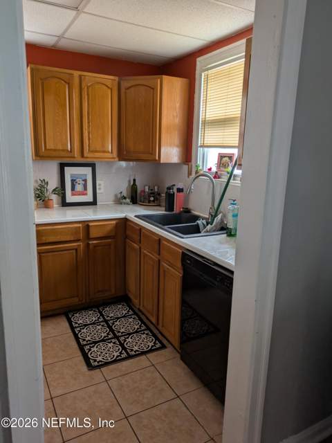 7173 Lucky Drive, Jacksonville FL - photo 8 of 23