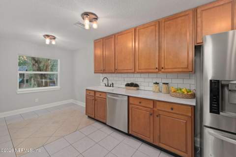 3721 Via De La Reina, Jacksonville FL - photo 9 of 36