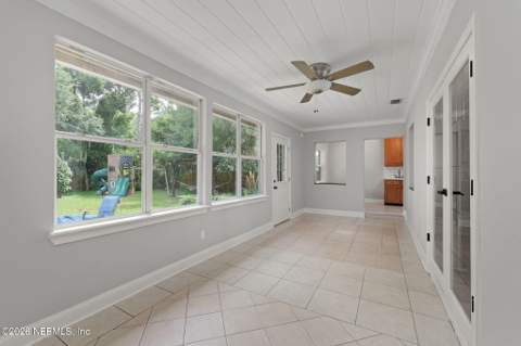 3721 Via De La Reina, Jacksonville FL - photo 14 of 36