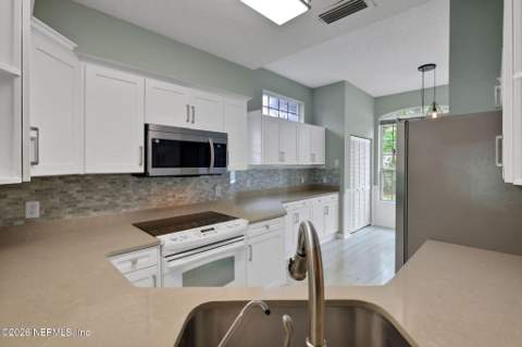 109 Bay Hill Court, Ponte Vedra Beach FL - photo 9 of 37