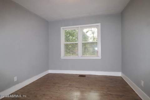 5779 SW Carver Circle, Jacksonville FL - photo 7 of 13