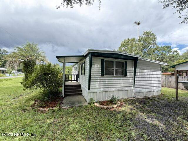 2 bedroom Mobile Home at 216 Lake Lane, Lake Crescent Estates, Crescent City — photo 3