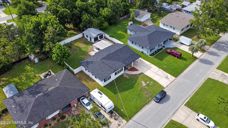 4 bedroom Single Family Residence at 7456 Greenway Drive, Hills Of Ortega, Jacksonville — photo 2