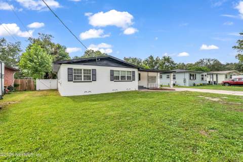 7456 Greenway Drive, Jacksonville FL - photo 17 of 73
