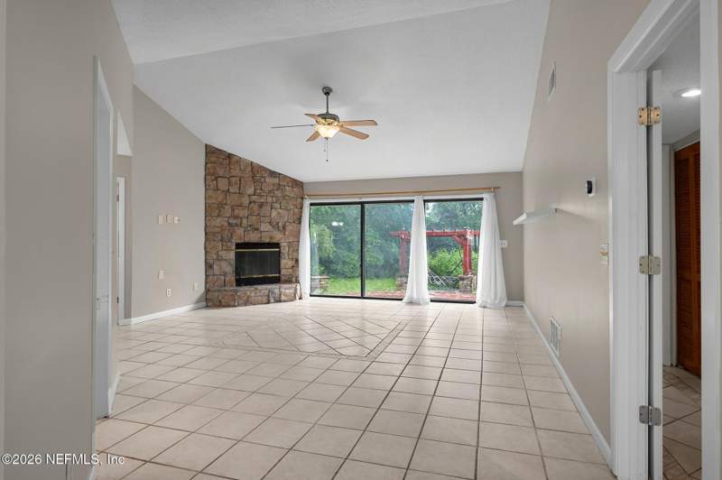 3 bedroom Single Family Residence at 11548 Ashley Manor Way, Riverwoods, Jacksonville — photo 5