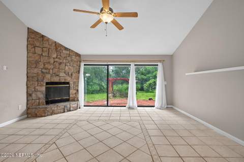 11548 Ashley Manor Way, Jacksonville FL - photo 9 of 87