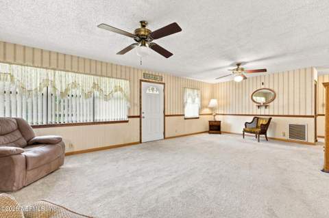 2412 Husson Avenue, Palatka FL - photo 15 of 34
