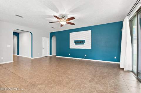 598 Amber Creek Drive, Jacksonville FL - photo 9 of 31