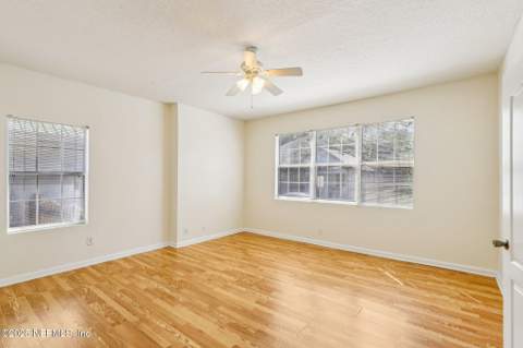 1071 Scriven Street, Jacksonville FL - photo 6 of 33