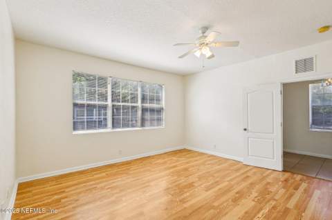 1071 Scriven Street, Jacksonville FL - photo 10 of 33