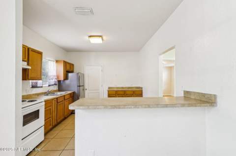 1071 Scriven Street, Jacksonville FL - photo 13 of 33