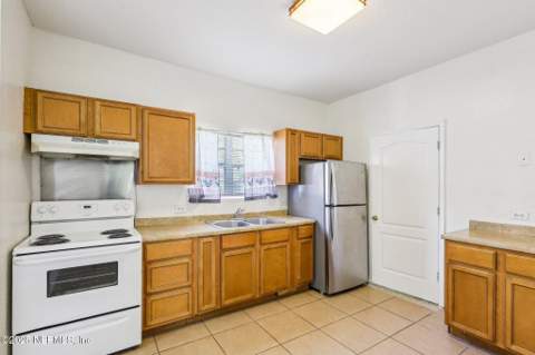 1071 Scriven Street, Jacksonville FL - photo 14 of 33