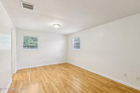 1071 Scriven Street, Jacksonville FL - photo 21 of 33