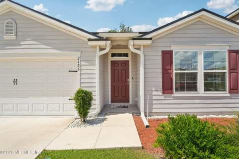 2486 Oak Stream Drive, Green Cove Springs FL - photo 9 of 49