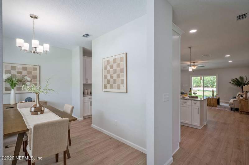 4 bedroom Single Family Residence at 965 Noah Road, John Broward, Jacksonville — photo 5
