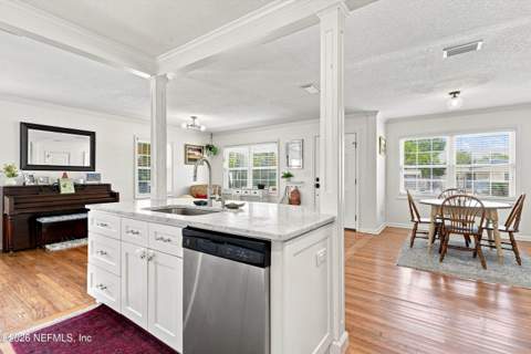 4152 Lexington Avenue, Jacksonville FL - photo 14 of 30