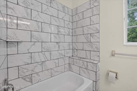 4748 Beverly Circle, Jacksonville FL - photo 15 of 27