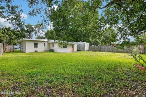 4748 Beverly Circle, Jacksonville FL - photo 23 of 27