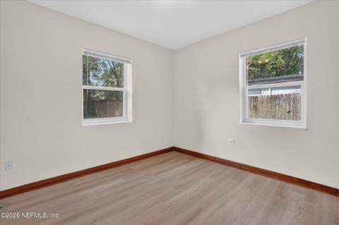 4748 Beverly Circle, Jacksonville FL - photo 13 of 27