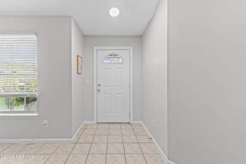 9109 Mountaintop Court, Jacksonville FL - photo 7 of 44
