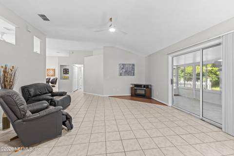 9109 Mountaintop Court, Jacksonville FL - photo 9 of 44