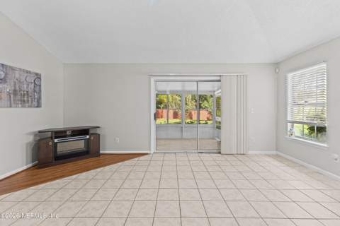 9109 Mountaintop Court, Jacksonville FL - photo 10 of 44