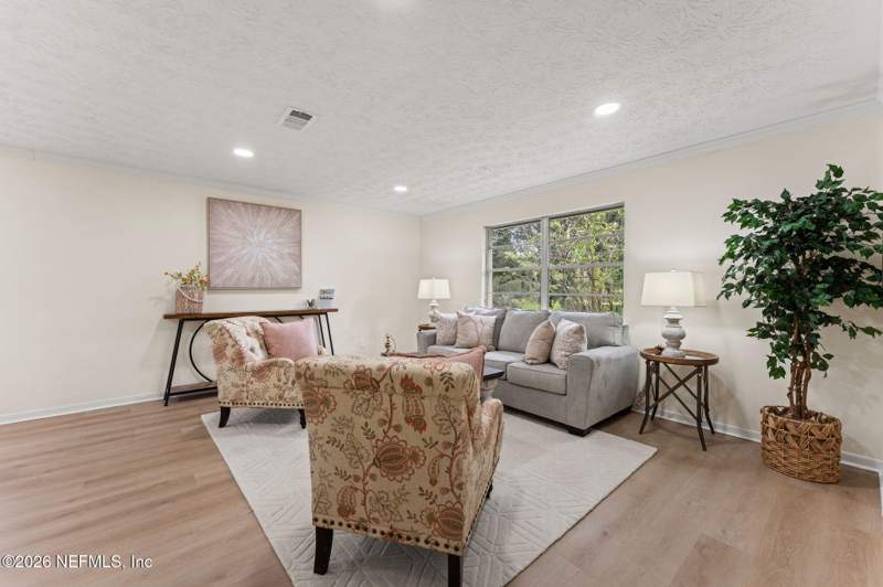 4 bedroom Single Family Residence at 1563 Larhaz Court, Grove Park, Orange Park — photo 4
