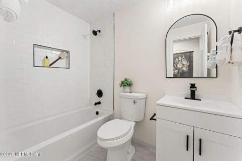 1563 Larhaz Court, Orange Park FL - photo 17 of 18