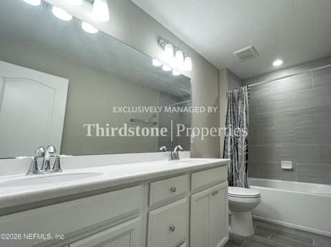 10312 Benson Lake Drive, Jacksonville FL - photo 22 of 39