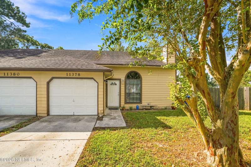 3 bedroom Single Family Residence at 11378 Shovler Court, Fort Caroline Lakes, Jacksonville — photo 2