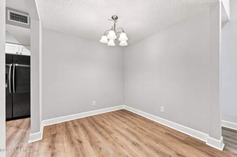 8566 Goldeneye Lane, Jacksonville FL - photo 8 of 40