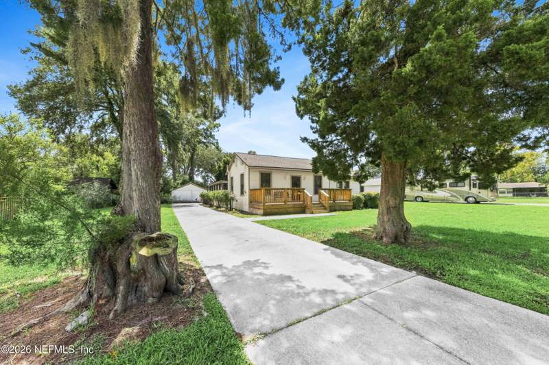 2 bedroom Single Family Residence at 2500 Community Road, Lakewood, Jacksonville — photo 4