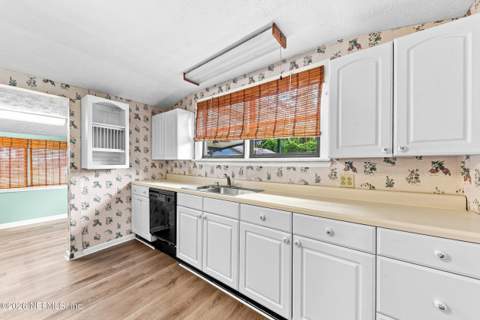 2500 Community Road, Jacksonville FL - photo 16 of 26