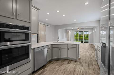 245 Creekmore Drive, St. Augustine FL - photo 10 of 78