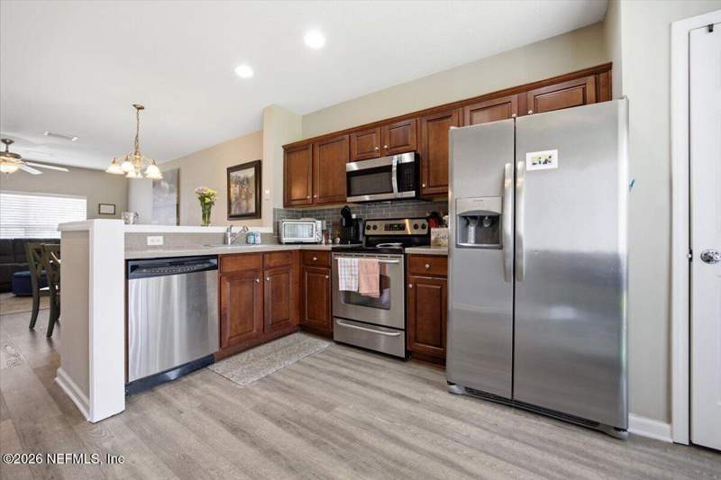 2 bedroom Townhouse at 6762 Arching Branch Circle, Arrowood Bartram Pk, Jacksonville — photo 5