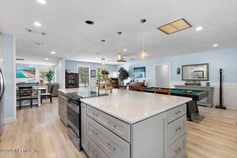 13405 Gerona Drive, Jacksonville FL - photo 9 of 38