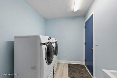 13405 Gerona Drive, Jacksonville FL - photo 13 of 38