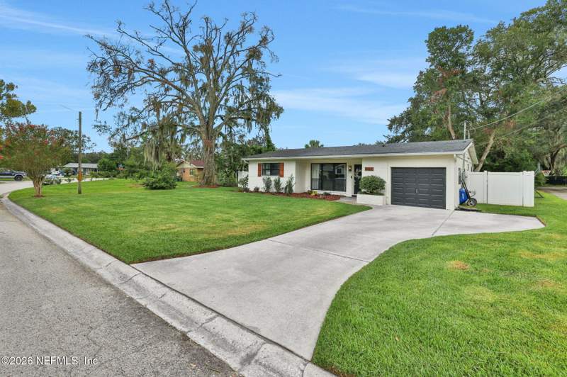 4 bedroom Single Family Residence at 8162 Cesperdes Avenue, San Jose Manor, Jacksonville — photo 5