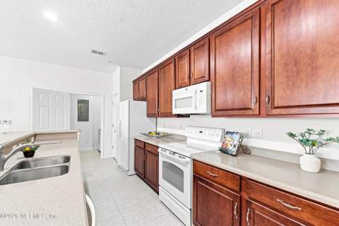 11251 Campfield Drive #2204, Jacksonville FL - photo 6 of 26