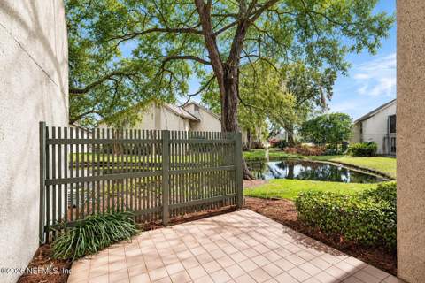 10150 Leisure Lane #23, Jacksonville FL - photo 18 of 45