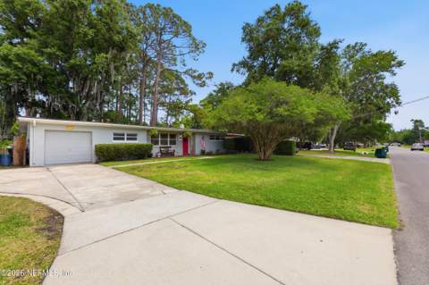 1049 Nightingale Road, Jacksonville FL - photo 8 of 39