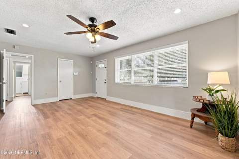 1049 Nightingale Road, Jacksonville FL - photo 12 of 39