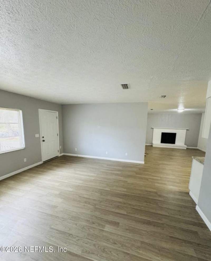 3 bedroom Single Family Residence at 8239 Caravelle Drive, Oak Hill, Jacksonville — photo 4