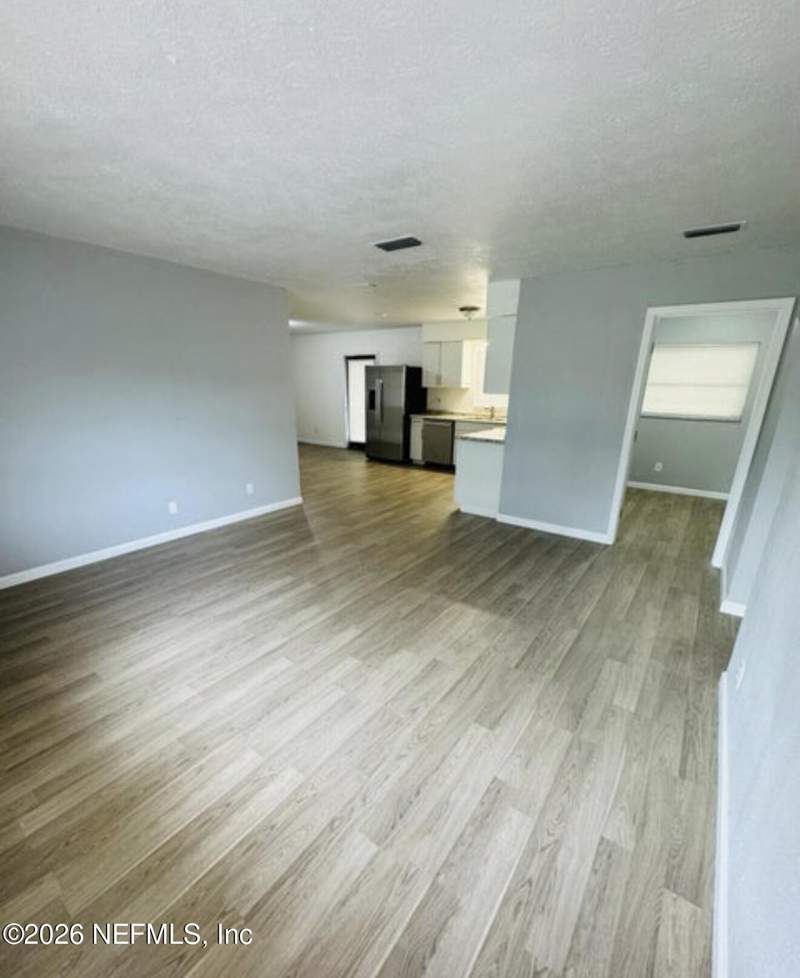 3 bedroom Single Family Residence at 8239 Caravelle Drive, Oak Hill, Jacksonville — photo 5